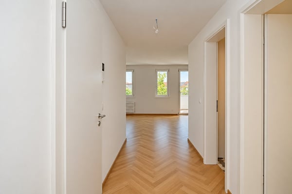Erstvermietung nach Totalsanierung | Stilvolle Attikawohnung mit zwei Terrassen 4