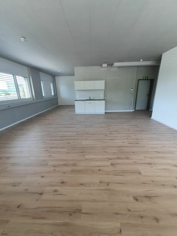 57m² Büro.-/ Gewerbe.- / Praxis.- / Fitness.- oder Therapiefläche