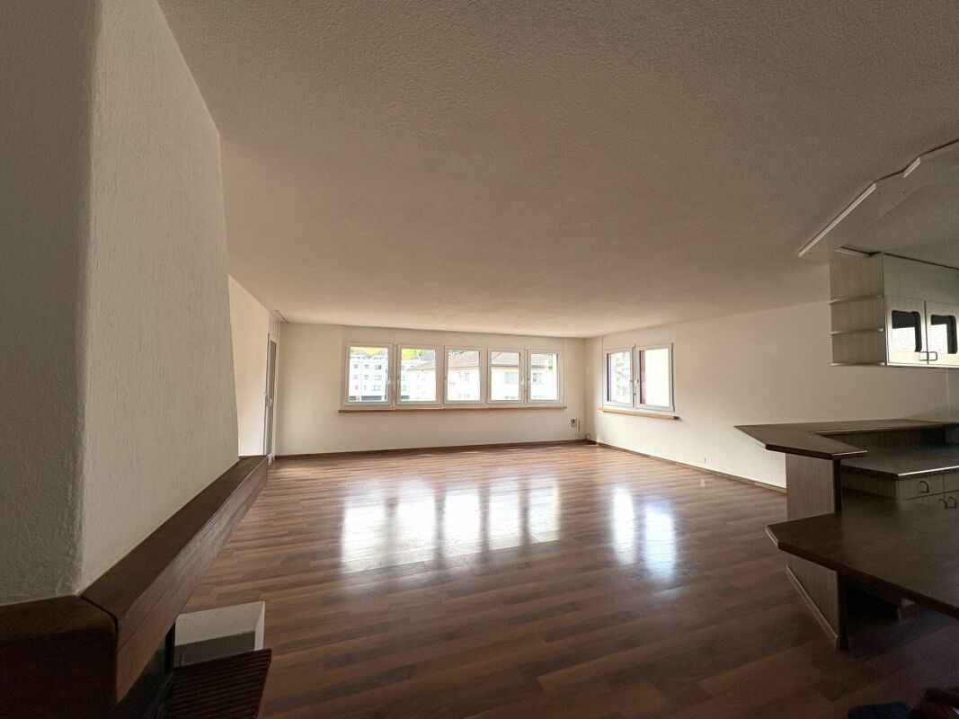 Grosszügige 4.5 Zimmerwohnung inkl. Einstellplatz in TG zu vermieten
