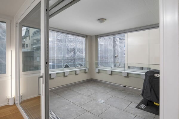 Helle, neuwertige Wohnung an zentraler Lage inklusive Einstellplatz in TG 7