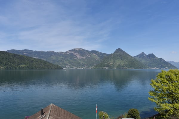 Erstvermietung - Exklusive 3.5-Zimmerwohnung am See in Buochs 2