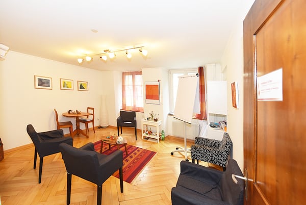Büro oder Praxis mitten im Stanser Dorf 8