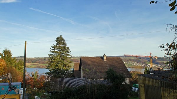 Bauland mit teilweiser Seesicht 1