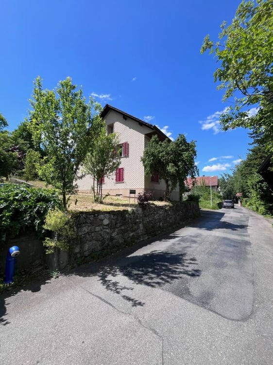 Bauland mit teilweiser Seesicht 11