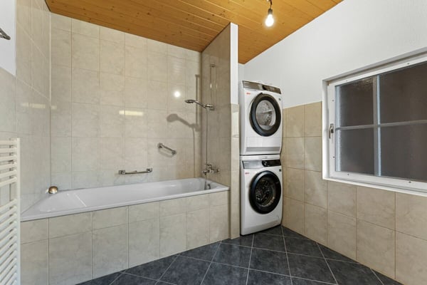 Zweifamilienhaus / EFH mit Einliegerwohnung 10