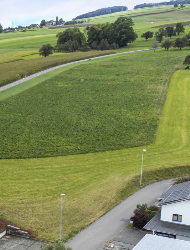 Terreno edificabile eccezionalmente soleggiato in una posizione inedificabile