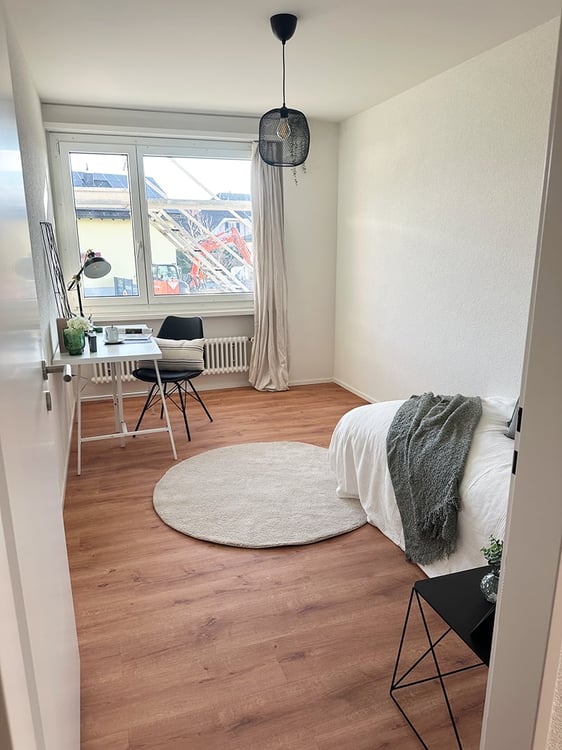 Erstvermietung von modern renovierten 1.5-Zimmerwohnungen mit 15m2 Balkon 12