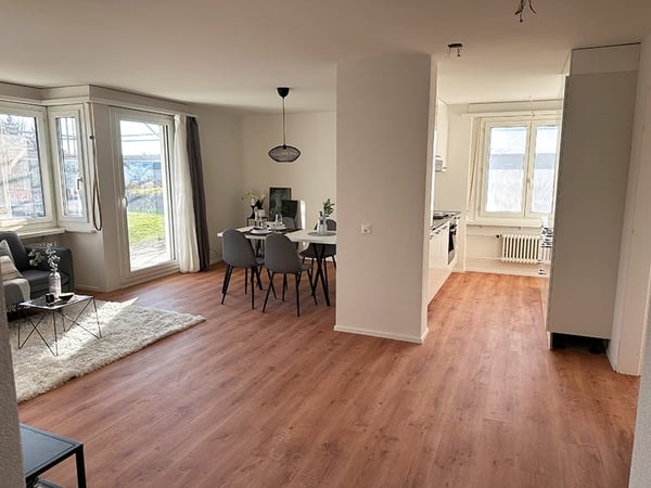 Erstvermietung von modern renovierten 1.5-Zimmerwohnungen mit 15m2 Balkon 2