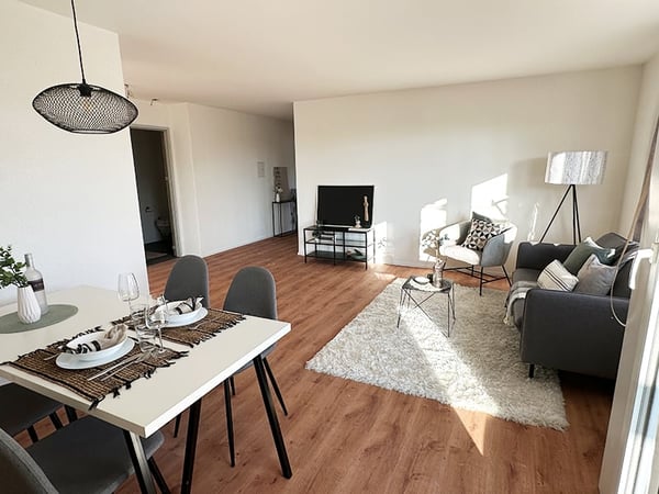 Erstvermietung von modern renovierten 1.5-Zimmerwohnungen mit 15m2 Balkon 3