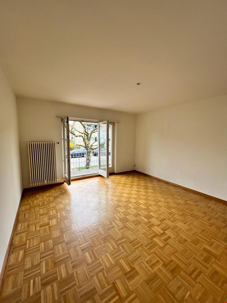 Bild Moderne 2.5-Zimmerwohnung im Hochparterre in Nidau / App. moderne de 2.5 pièces à Nidau