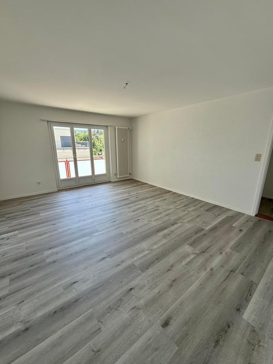 Moderne 3-Zimmerwohnung in Brügg / Appartement moderne de 3 pièces à Brügg 1