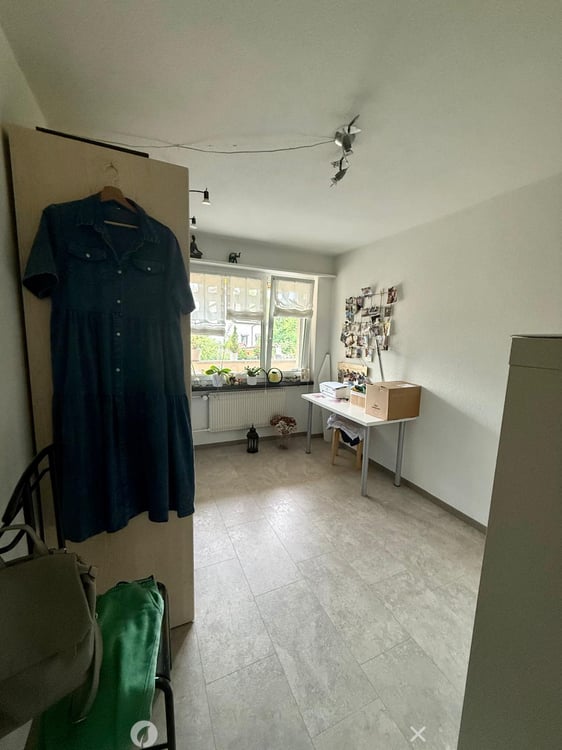 4-Zimmerwohnung im Hochparterre an ruhiger Lage - App. de 4 pièces au rez-de-chaussée surélevé 6