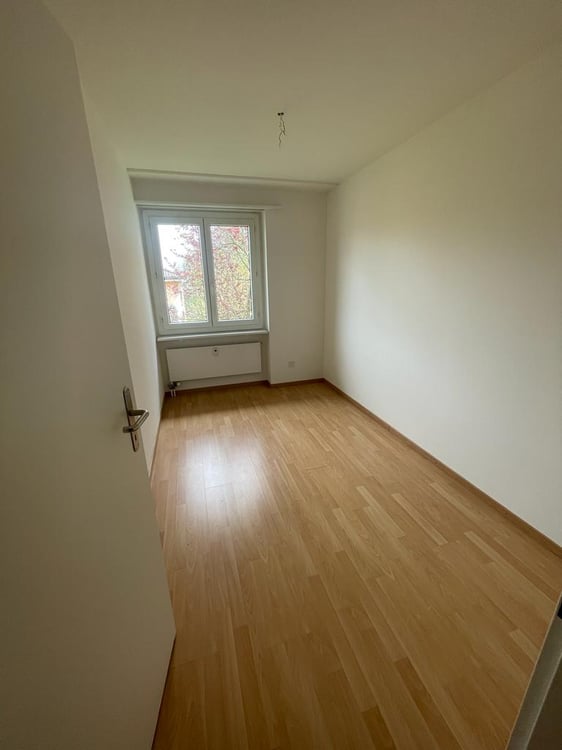 Grosszügige 5.5-Zimmerwohnung in Ipsach / Spacieux appartement de 5,5 pièces à Ipsach 8