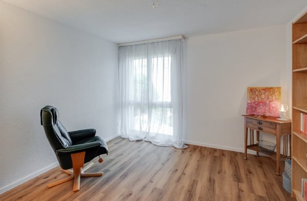 4.5-Zimmerwohnung an ruhiger Lage in Sutz 4