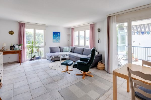 4.5-Zimmerwohnung an ruhiger Lage in Sutz 2