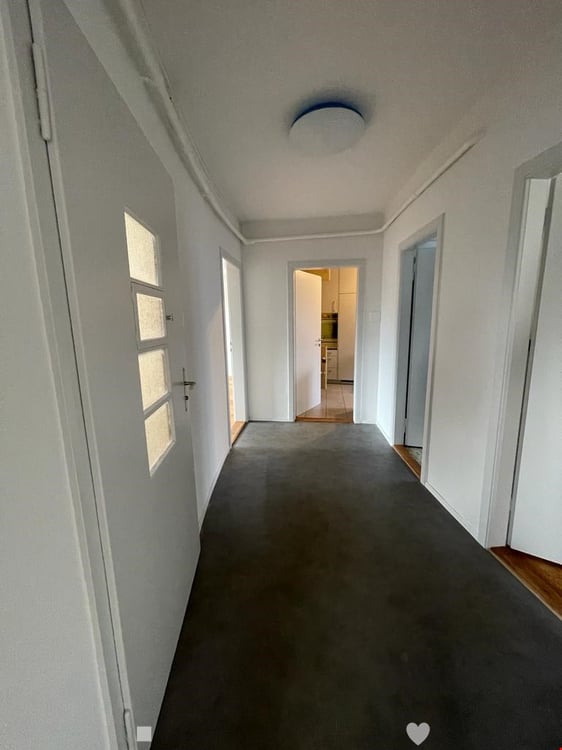 3.5-Zimmerwohnung mit grosser Terrasse und Balkon / Appartement de 3.5 pièces 6