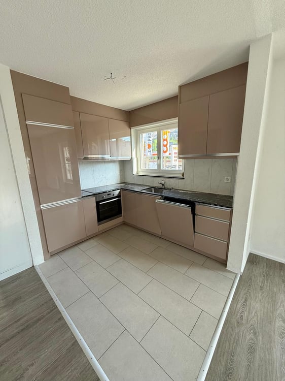 Moderne 3-Zimmerwohnung in Madretsch / Appartement moderne de 3 pièces à Madretsch 2