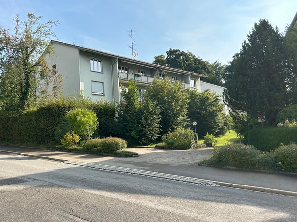 Ruhige 1-Zimmer-Wohnung mit Balkon und Parkplatz in St. Gallen 1