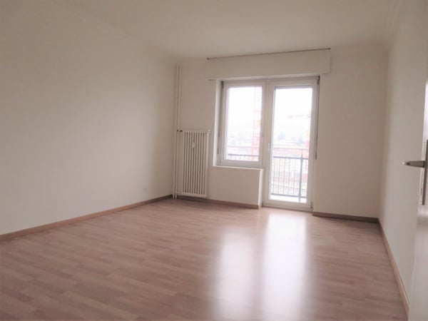 Moderne 4-Zimmer-Wohnung mit Balkon in St. Gallen 11