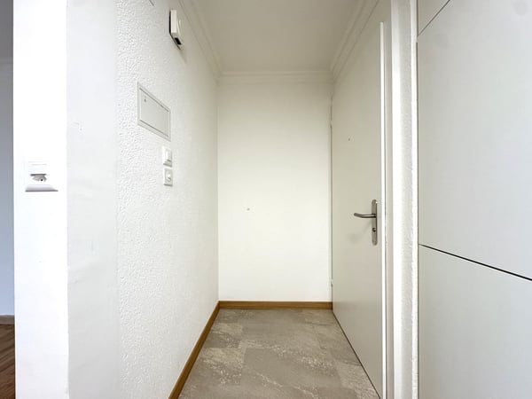 Charmante 1.5-Zimmer-Dachwohnung mit Balkon in St. Gallen 3