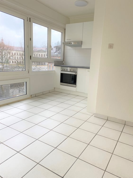 Gemütliche 1.5-Zimmer-Wohnung im 5. OG 4