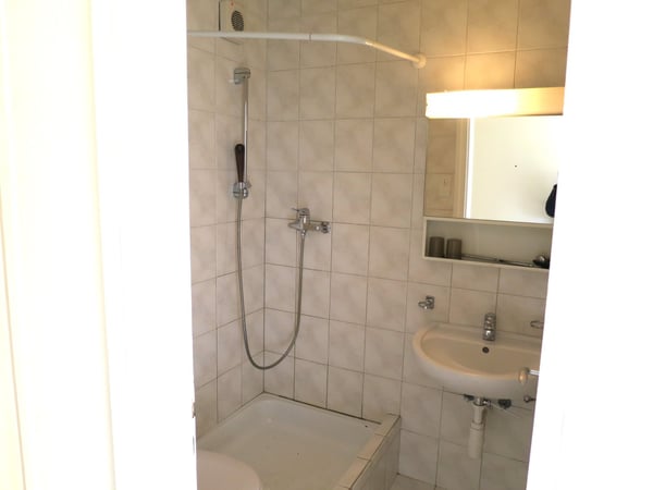 Charmantes 1-Zimmer-Apartment im 6. OG mit schöner Aussicht – St. Gallen 3