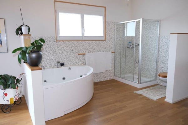 Wohnen mit einer traumhaften Weitsicht auf die Berge / WOHNGEMEINSCHAFT ERLAUBT !!! 4