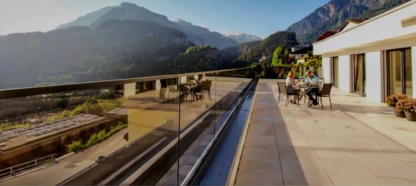 Penthouse-Feeling mit Panoramasicht | Exklusive Terrassenwohnung in Thusis 1