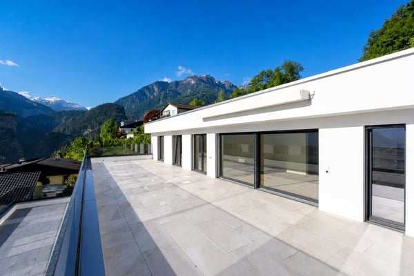 Penthouse-Feeling mit Panoramasicht | Exklusive Terrassenwohnung in Thusis 7