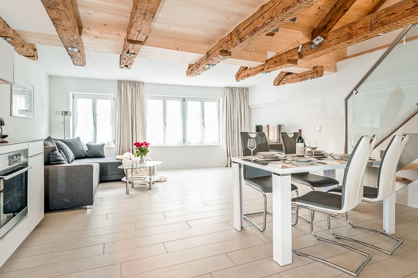 Exklusives möbliertes 1-Zimmer Maisonette-Appartement mit Charme 1