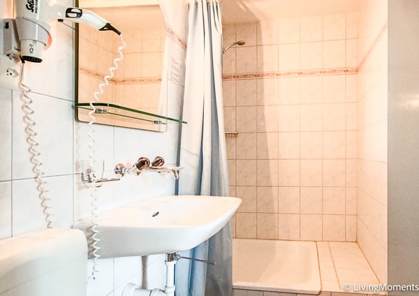 Gemütliches Studio mit eigenem Balkon - zum mieten auf Zeit 2