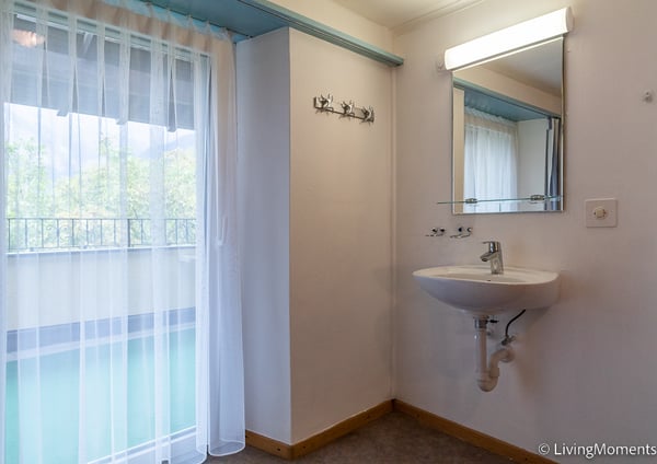Möbliertes Zimmer mit Balkon - Zur Monatsmiete 5