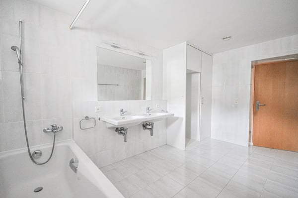 Charmante 1.5-Zimmer-Wohnung in idyllischer Berglandschaft von Scuol 11