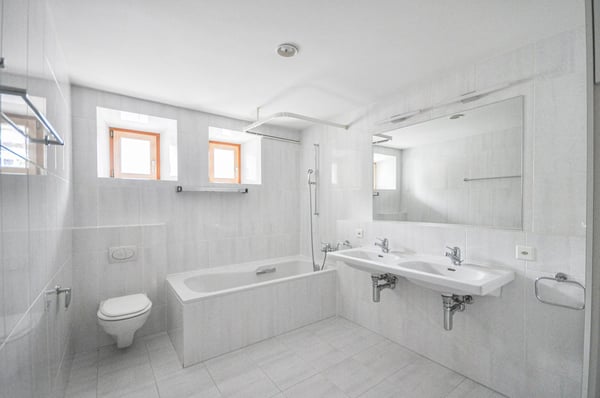 Charmante 1.5-Zimmer-Wohnung in idyllischer Berglandschaft von Scuol 10