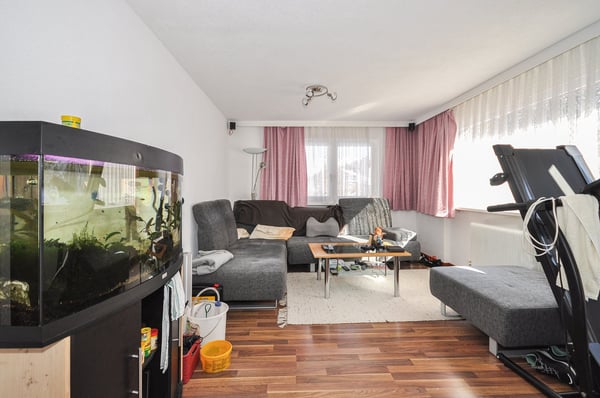 Vielseitiges Wohn- und Geschäftsgebäude in Samnaun Ravaisch 12