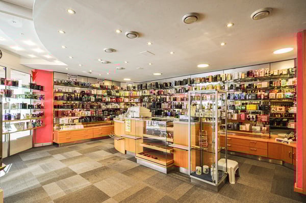 Vielseitiges Wohn- und Geschäftsgebäude in Samnaun Ravaisch 3