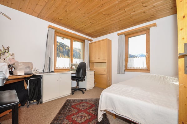 Altrechtliches EFH mit Südwestausrichtung 11