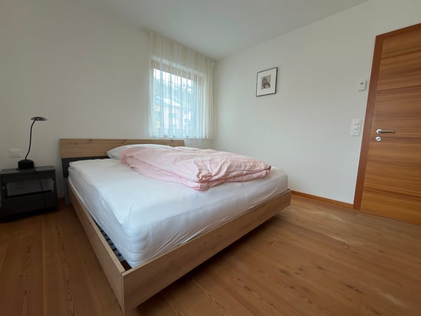 Charmante 5-Zimmer-Wohnung mit Garage in Scuol ERSTWOHNUNG 12