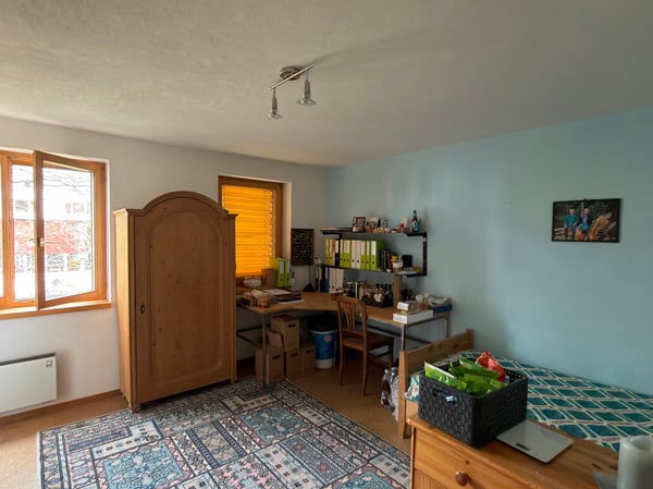 Geräumige 6.5-Zimmer-Maisonette-Wohnung mit Bergblick in Scuol 8