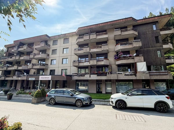Charmante 1-Zimmer-Wohnung mit Balkon und herrlicher Aussicht in Vulpera 1