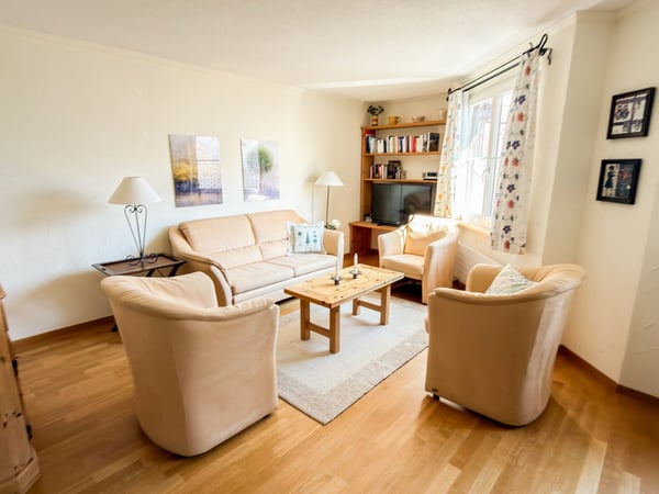 Helle 1-Zimmer-Wohnung mit Balkon und schöner Aussicht in Vulpera 2