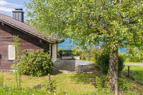 Chalet mit Seeparzelle 696 m² 4