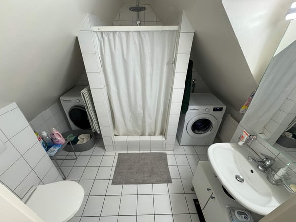 Grosszügige 1.5-Zimmer-Duplex-Wohnung mit Cheminée in Zug 12