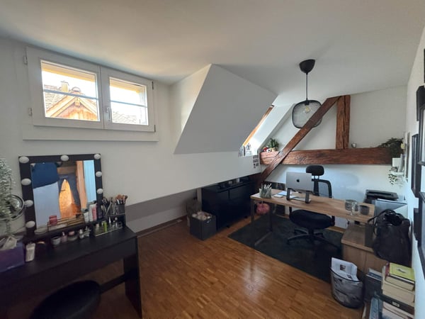 Grosszügige 1.5-Zimmer-Duplex-Wohnung mit Cheminée in Zug 7