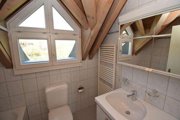 Neu Renovierte 4,5 Zimmer Maisonette-Wohnung im 2. OG mit Lift (Eigentumsstandard) 6