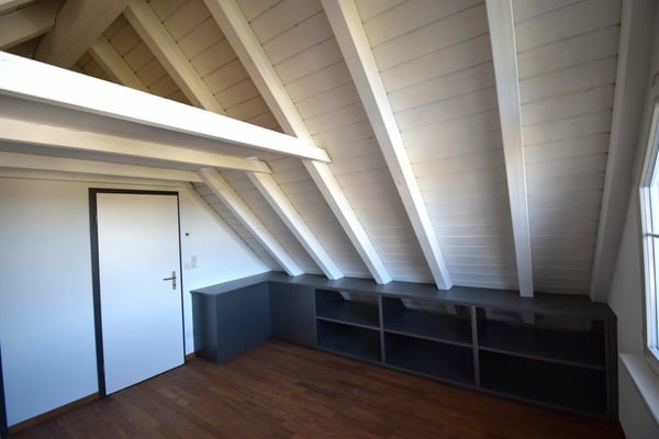 Neu Renovierte 4,5 Zimmer Maisonette-Wohnung im 2. OG mit Lift (Eigentumsstandard) 8