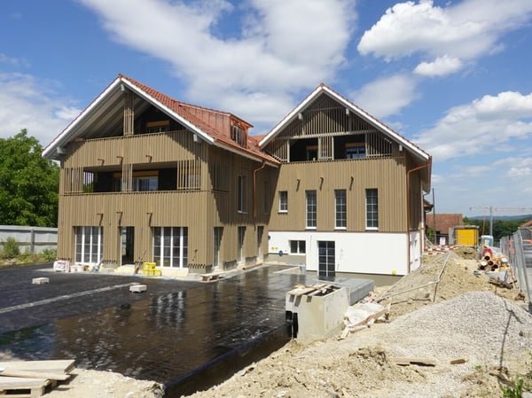 Erstvermietung - moderne 2.5-Zimmer-Wohnung an ländlicher Lage