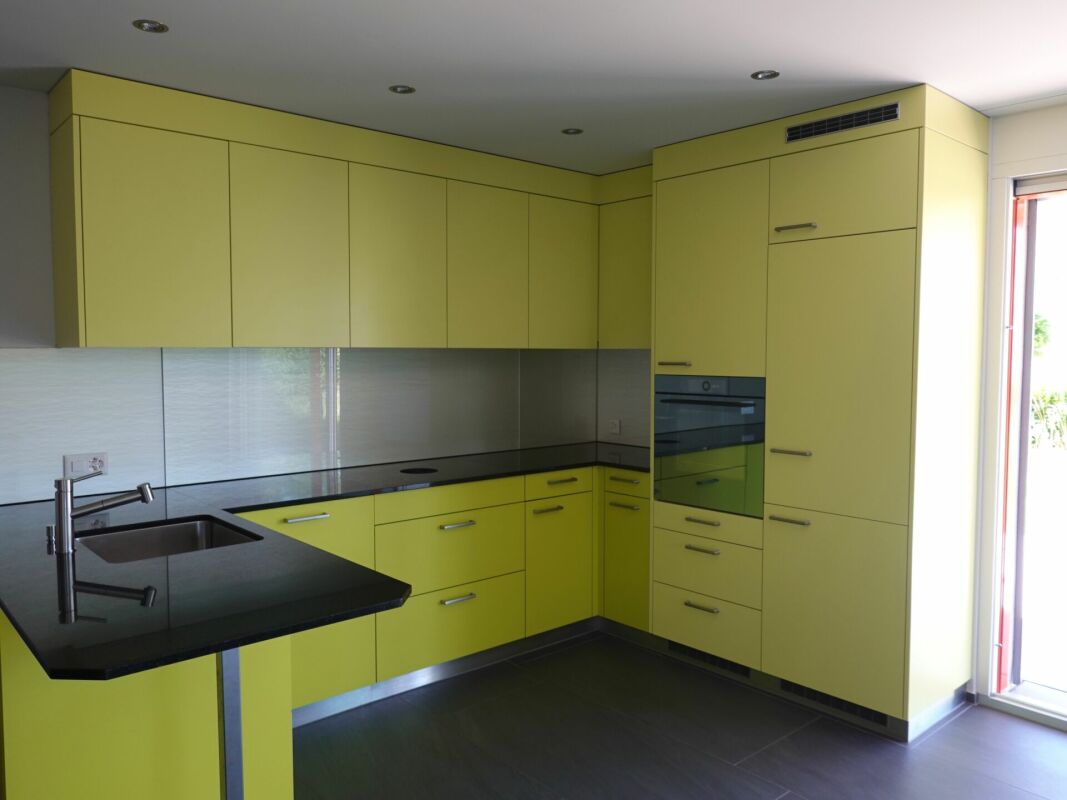 Moderne 4.5-Zimmer-Gartenwohnung im Herzen von Kleinandelfingen