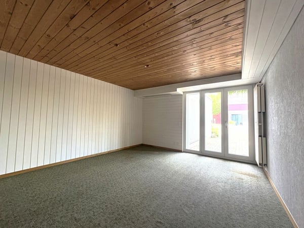Grosszügiges Einfamilienhaus mit viel Potenzial an ruhiger Wohnlage in Neftenbach 9