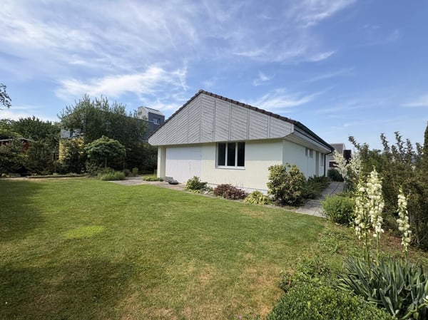 Grosszügiges Einfamilienhaus mit viel Potenzial an ruhiger Wohnlage in Neftenbach 15
